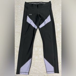 Gray/light purple Under Armour capri leggings. Size medium.